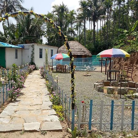 Vyas Villas Kanthalloor Exterior foto